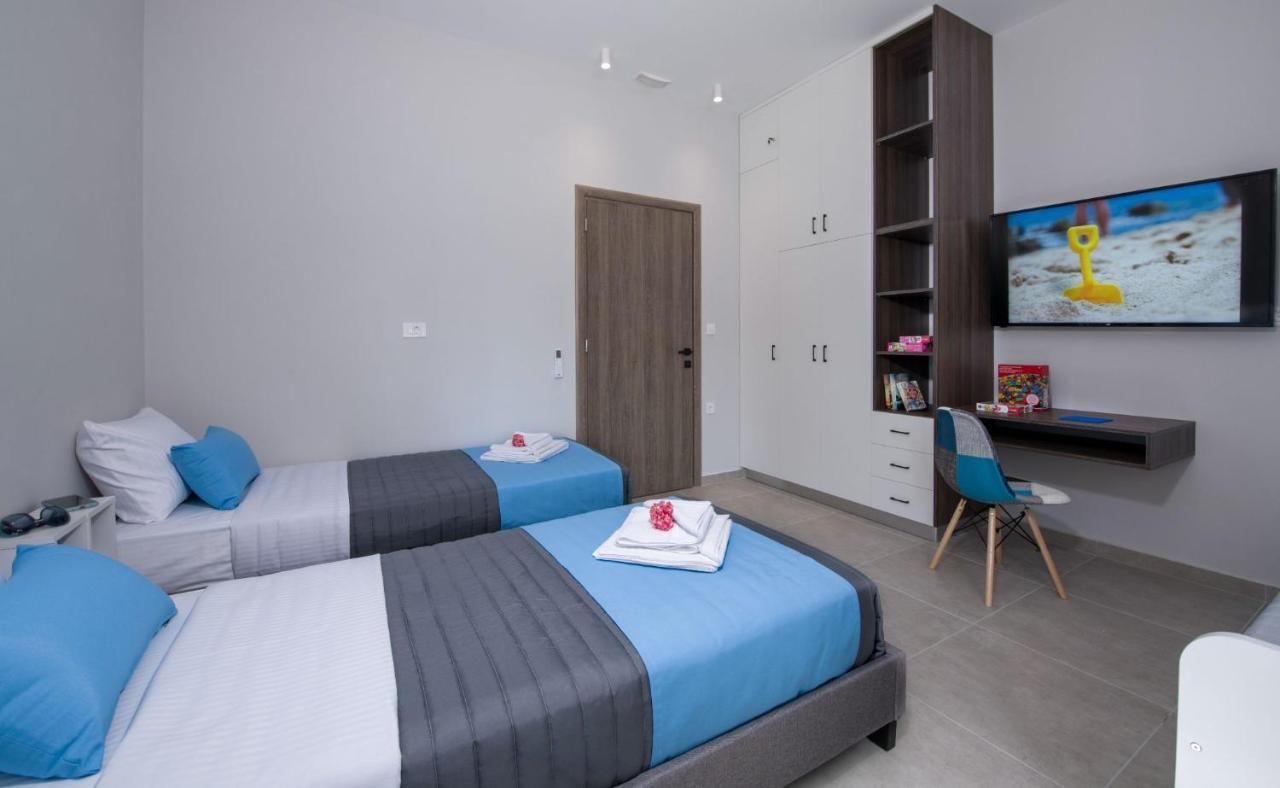 Luxury Villa Eva-Mari With Jacuzzi, 50M From The Beach Stalós Exterior foto