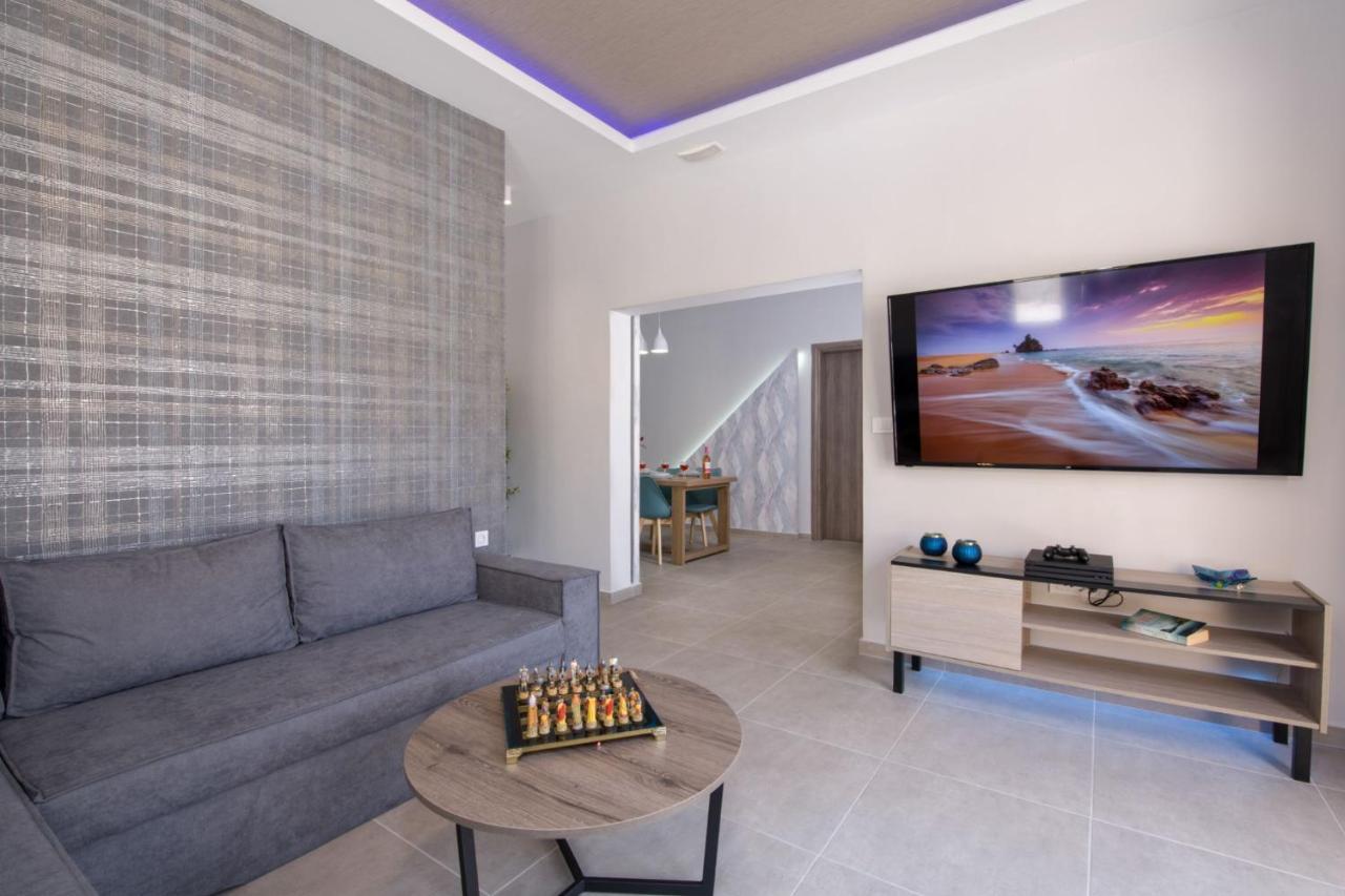 Luxury Villa Eva-Mari With Jacuzzi, 50M From The Beach Stalós Exterior foto